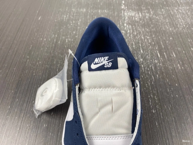 Bmlin Midnight Navy CJ7891-400 1 SB Low Jordan 0709